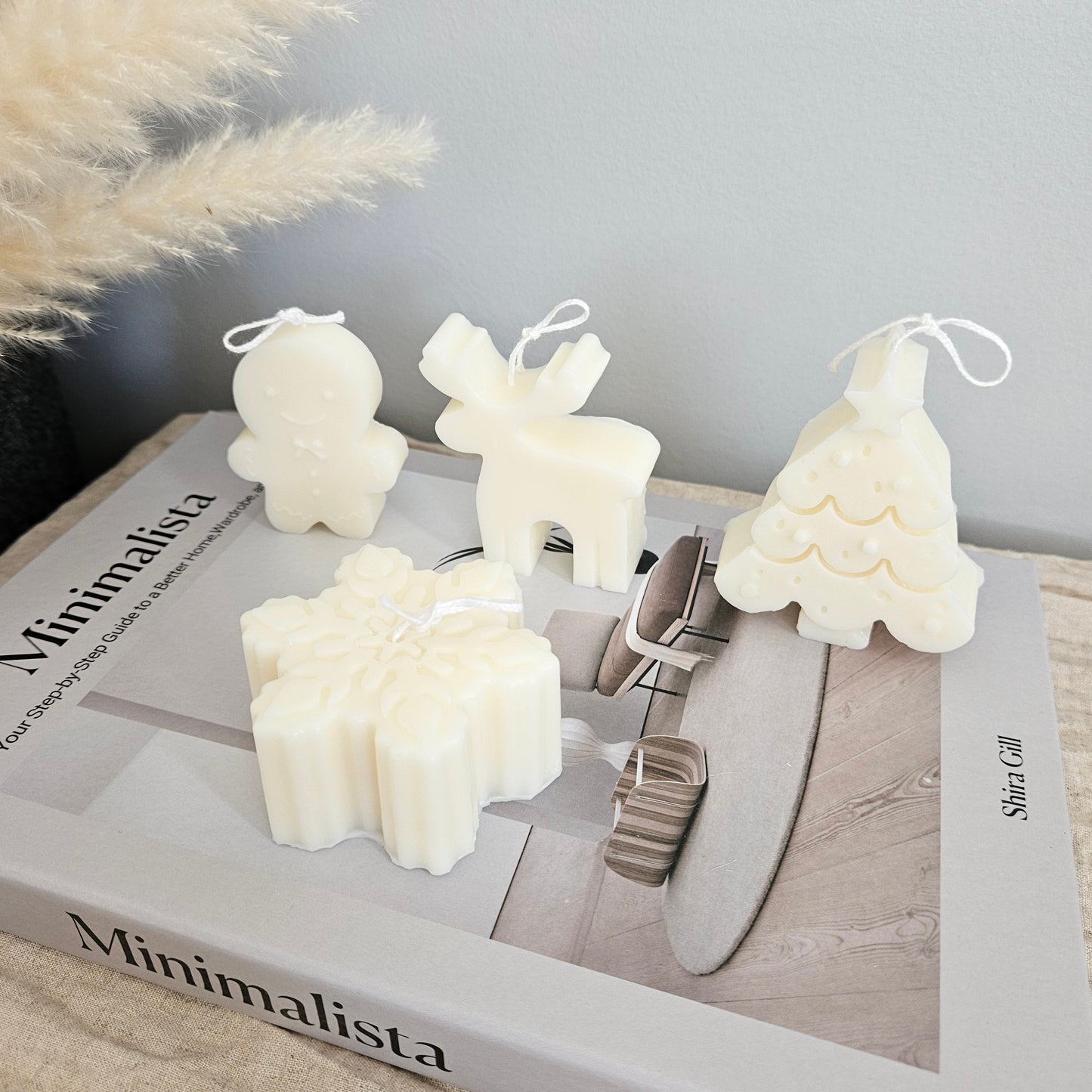 Small Gingerbread man Candle